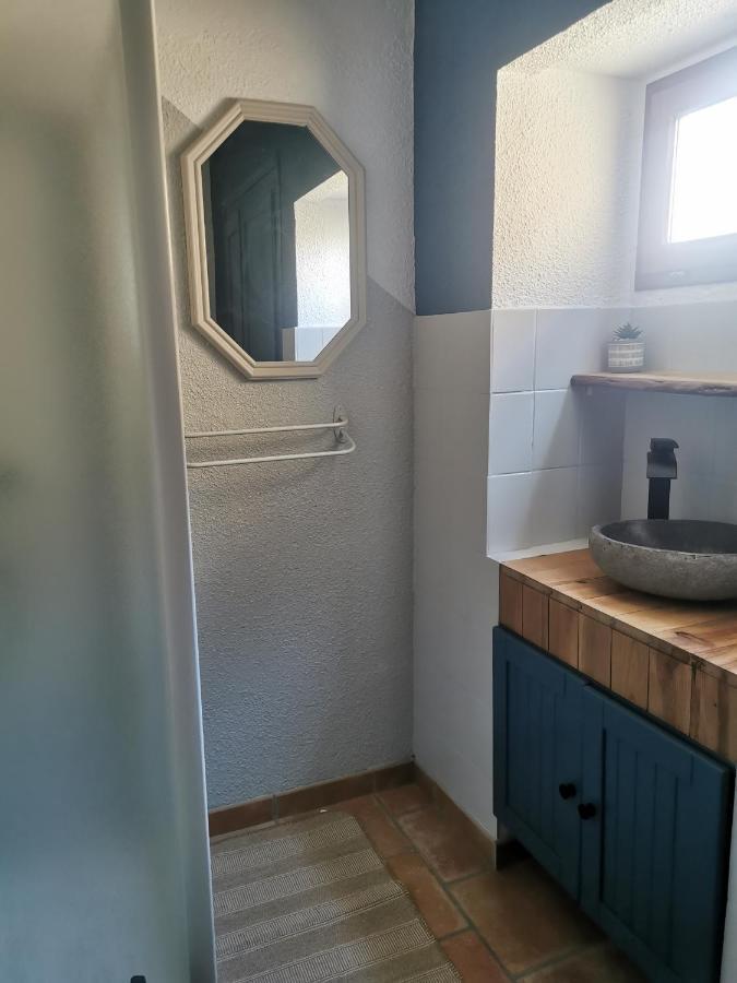 Au Petit Faubourg Apartment กริญญ็อง ภายนอก รูปภาพ